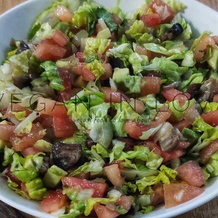 Tomato, mushroom and avocado salad