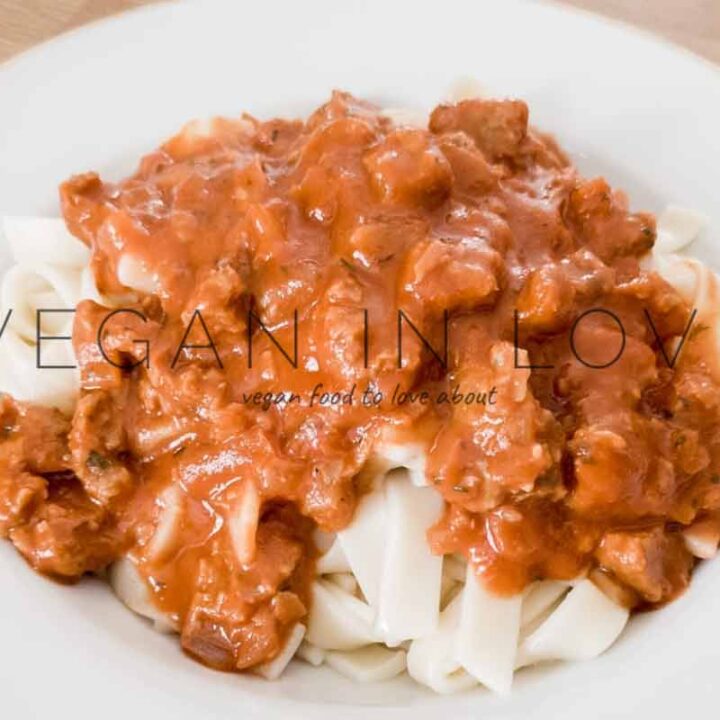 Creamy Bolognese Tagliatelle | Easy & Quick |Vegan in love |