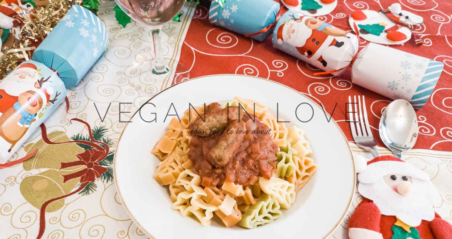 CHRISTMAS PASTA WITH TOMATO AND SAUSAGE SAUCE