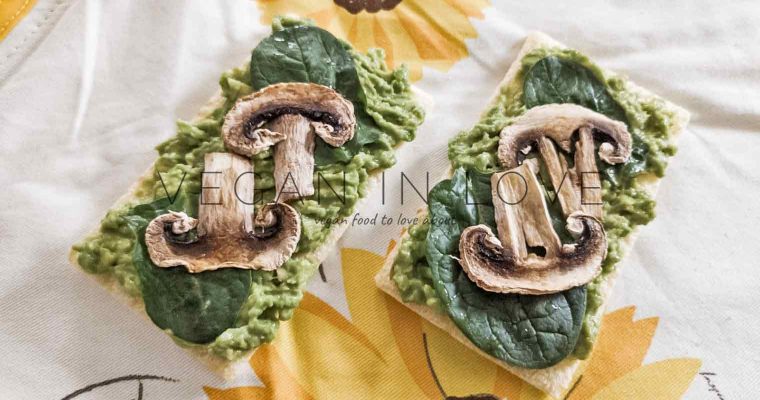 AVOCADO, SPINACH, AND MUSHROOM TOAST