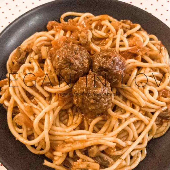 Spaghetti and vegan meatballs