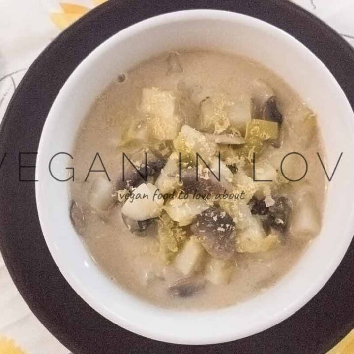 Potato, leek and mushroom soup