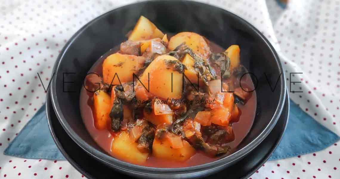 POTATO IN TOMATO & SPINACH SAUCE