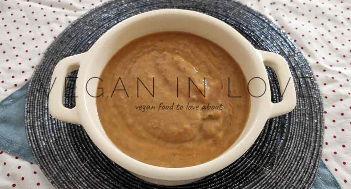 VEGAN GRAVY SAUCE