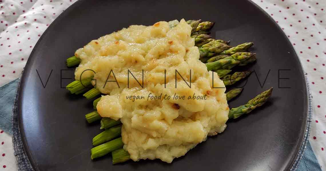 ESPARRAGOS GRATINADOS AL HORNO