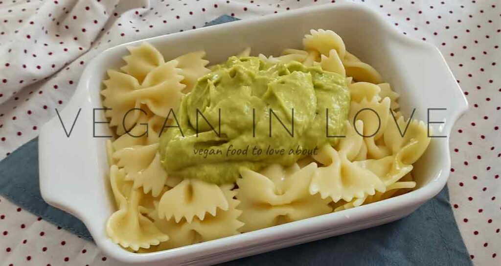 This creamy avocado pasta recipe is easy and quick to make. Prepare this fresh, flavorful, and healthy avocado recipe with any pasta of your choice, and enjoy!