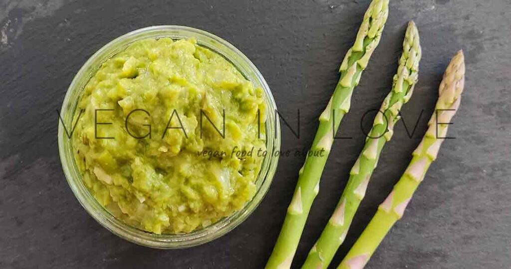 Delicious homemade asparagus pate made of fresh green asparagus. This healthy & tasty vegan recipe is great to enjoy at dinner parties as a gorgeous appetizer.
