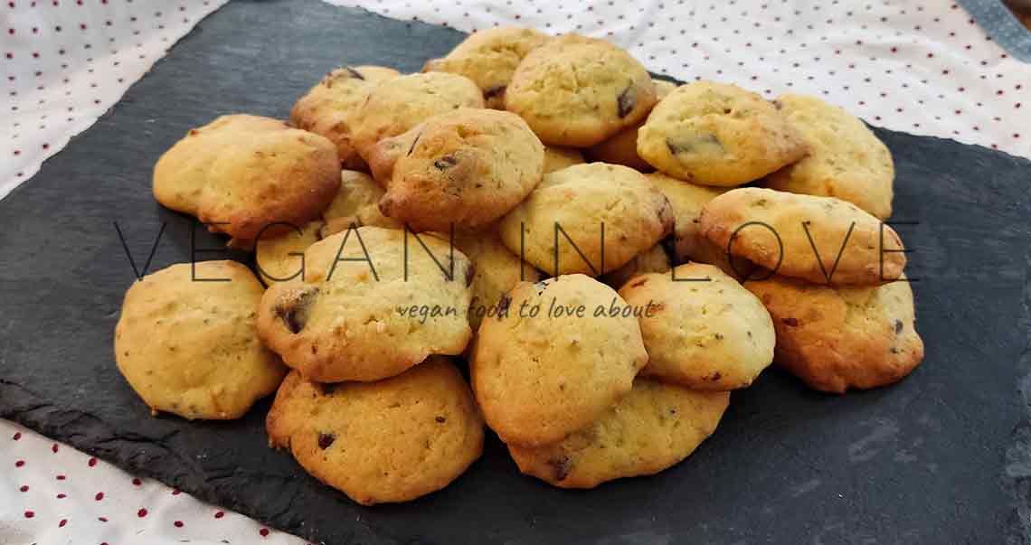 CHOCOLATE CHIPS ORANGE COOKIES