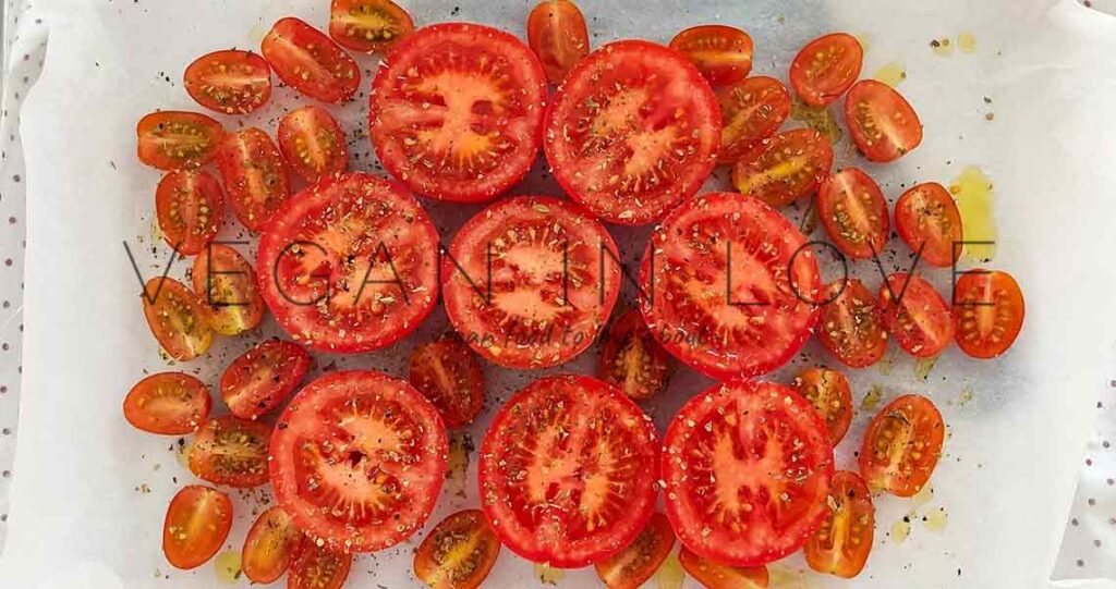 Mouthwatering & aromatic roasted tomatoes made with fresh vine & mini plum tomatoes. This homemade recipe is great as a side dish & to make soup, sauce, or stew