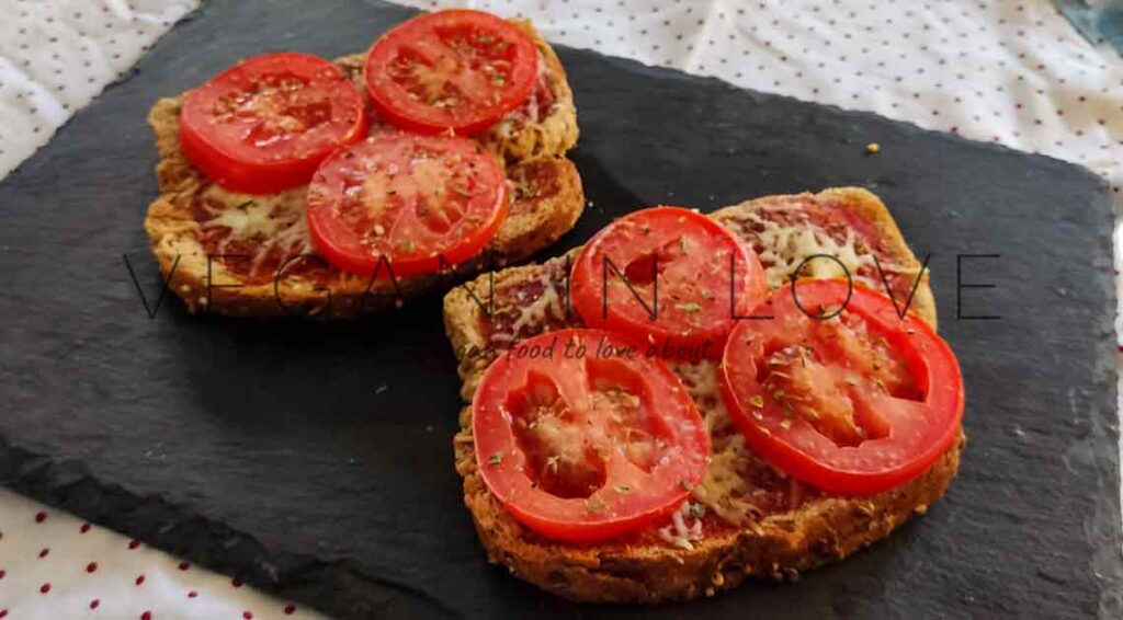 This quick and easy pizza toast recipe is made of simple and delicious ingredients. Also, this is a great recipe idea to have for lunch, brunch, or breakfast.