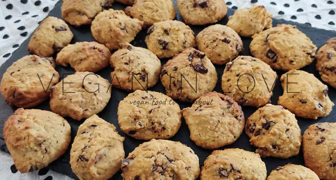 CHICKPEA COOKIES