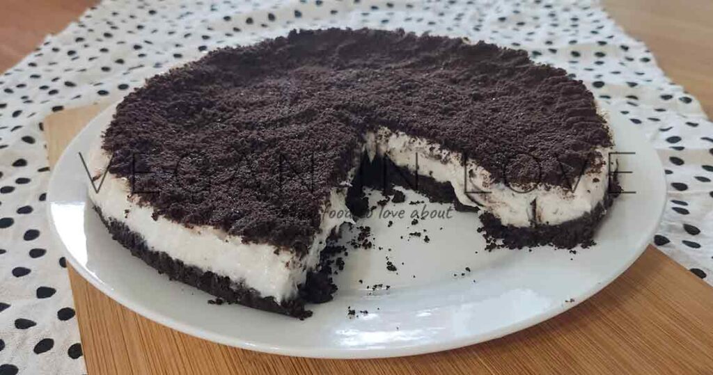 Delicious and creamy dairy-free Oreo cheesecake made of just a few ingredients. This easy, simple, and no-bake vegan recipe can be enjoyed as a rich dessert.