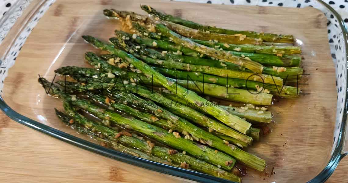 OVEN ROASTED ASPARAGUS WITH GARLIC