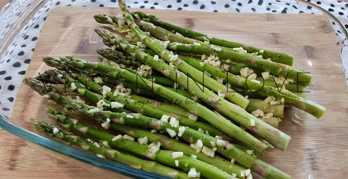 Oven Roasted Asparagus with Garlic Vegan in love