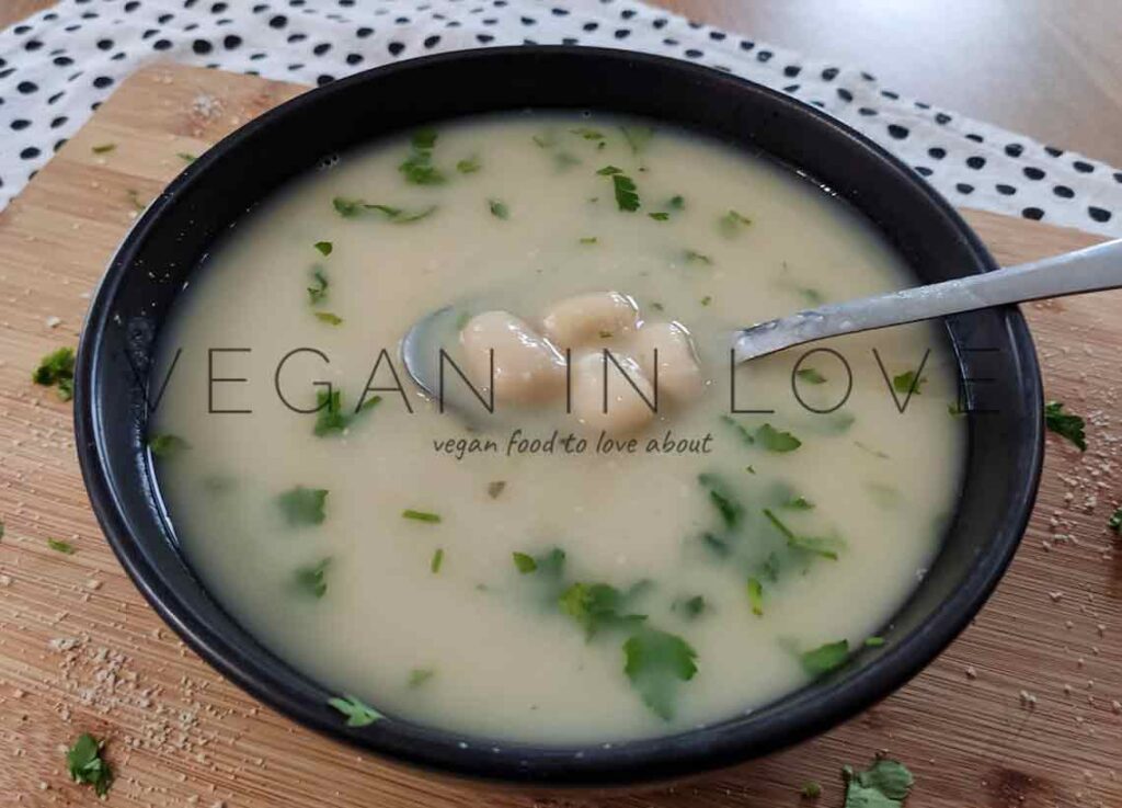 Creamy White Bean Soup Recipe 