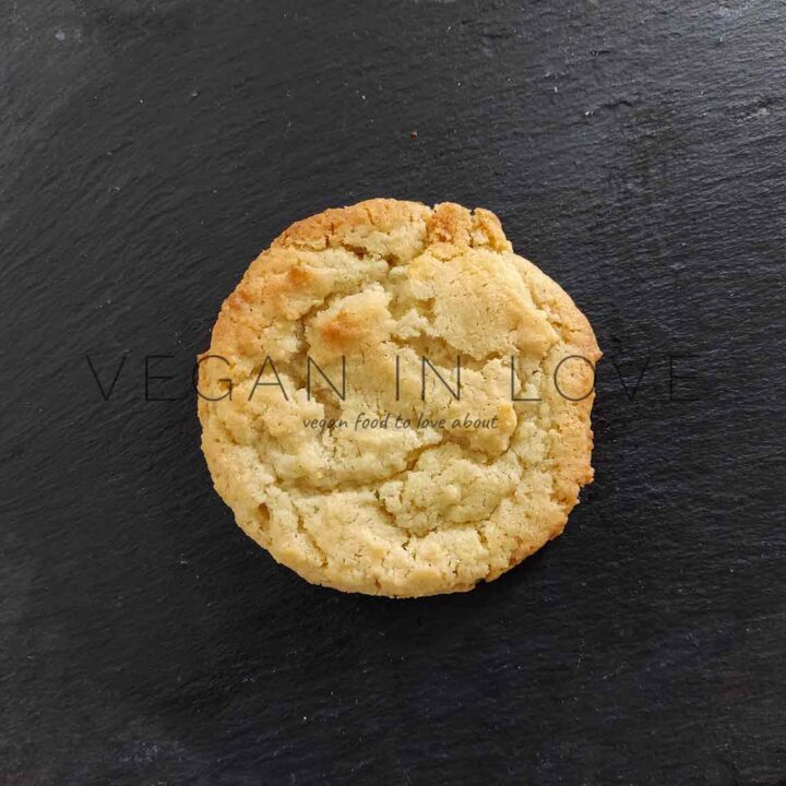 vegan crumbl cookie