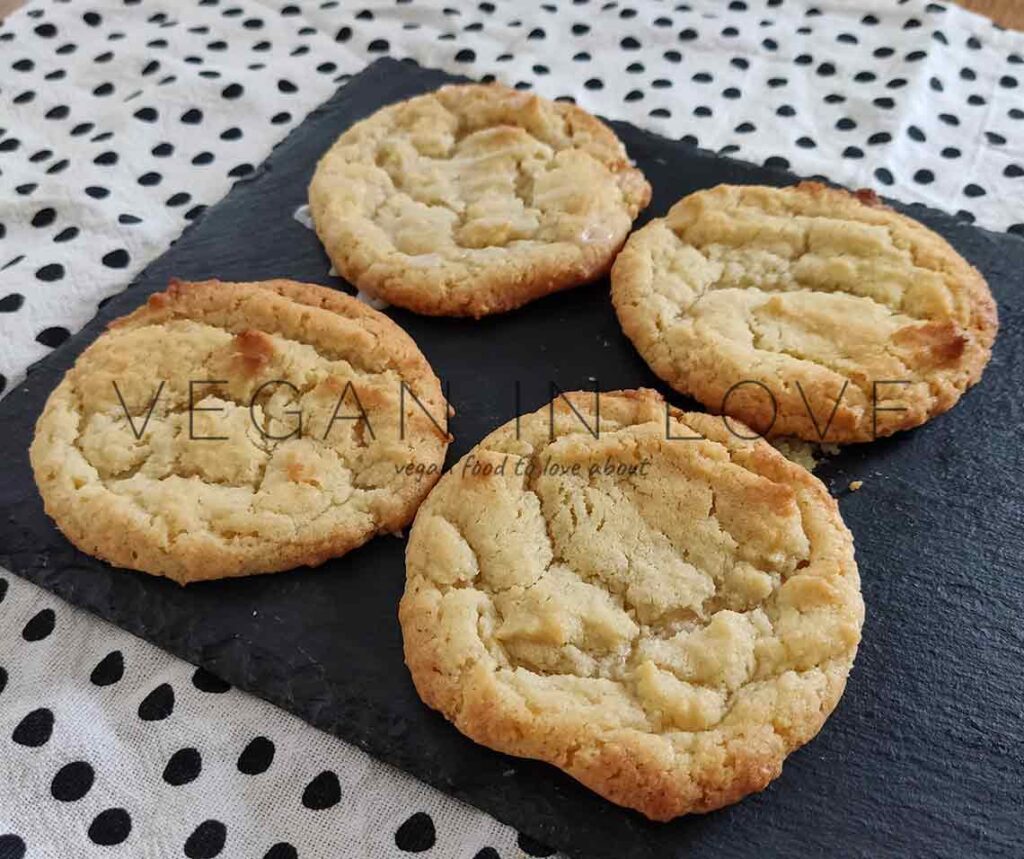 vegan crumbl cookie