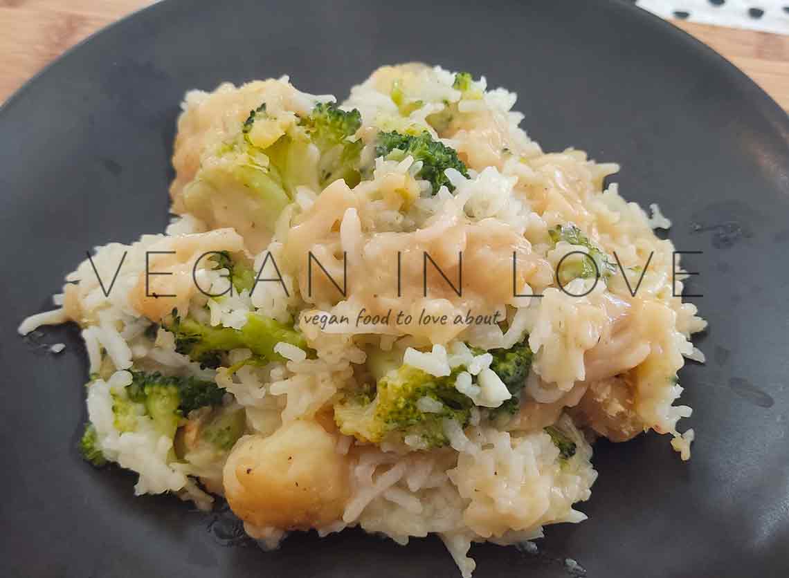 CREAMY VEGAN CHICKEN CASSEROLE RECIPE WITH RICE