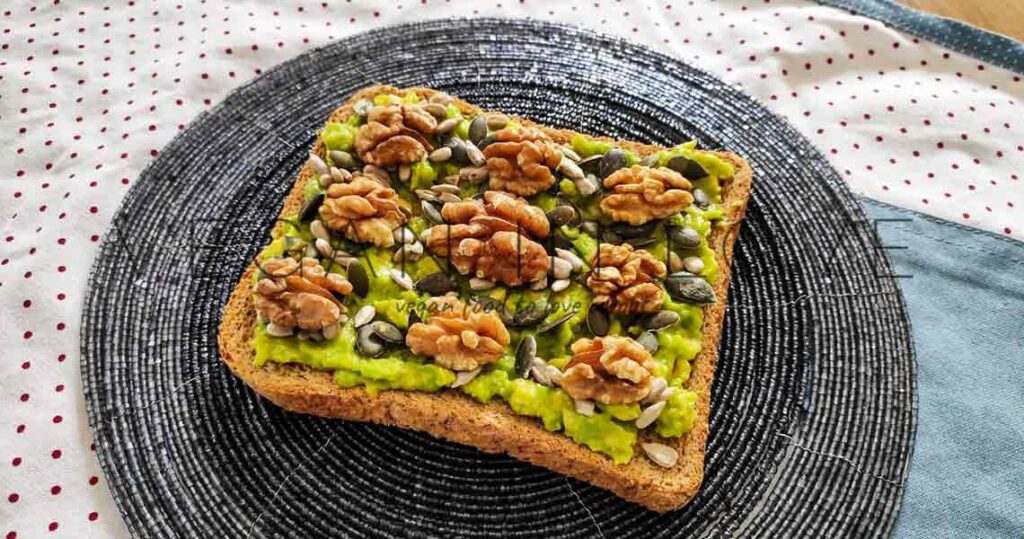 Healthy avocado on toast recipe