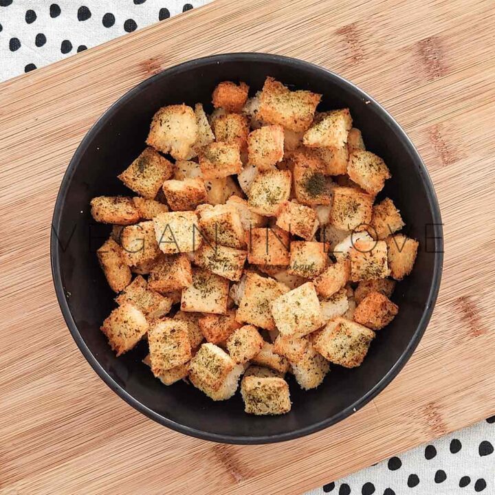 easy homemade garlic crouton recipe