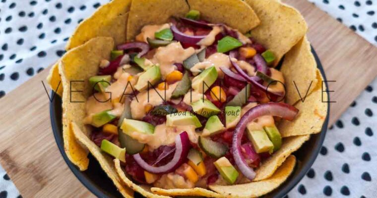 EASY VEGAN LOADED NACHOS RECIPE – FULLY SATISFYING